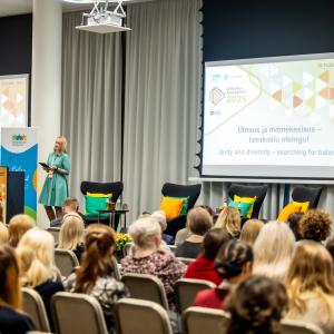 Rahvusvahelise lõimumiskonverentsi moderaator Kai Klandorf. Foto: Erlend Štaub